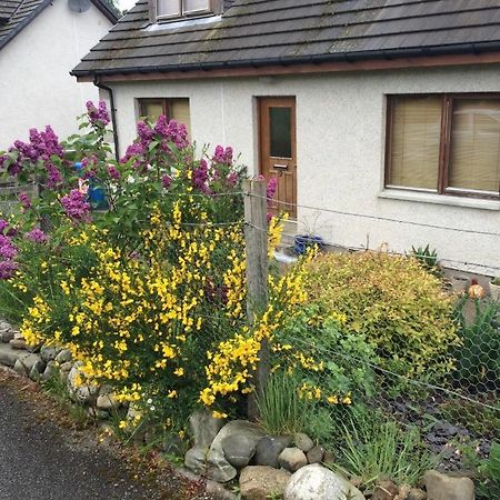 9 Kirk Road Bed & Breakfast Cromdale ภายนอก รูปภาพ